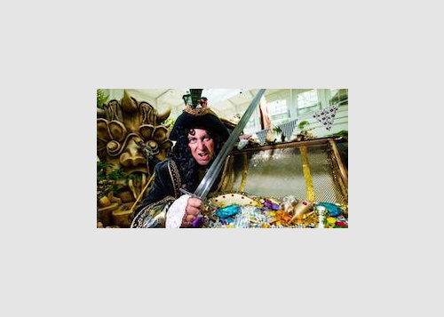 AUGUST 2017 ....... Pirates and the Jolly Roger Pirate Ship washed up in Telford Shopping Centre.