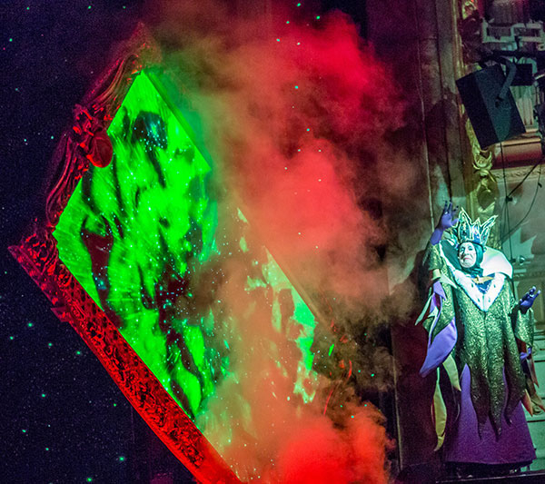 Magic Mirror - special effects for pantomimes